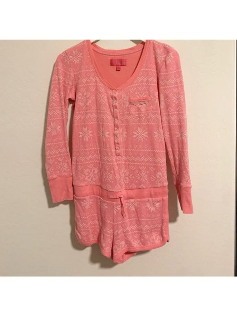 Victoria’s Secret pink romper pajama (G325)
